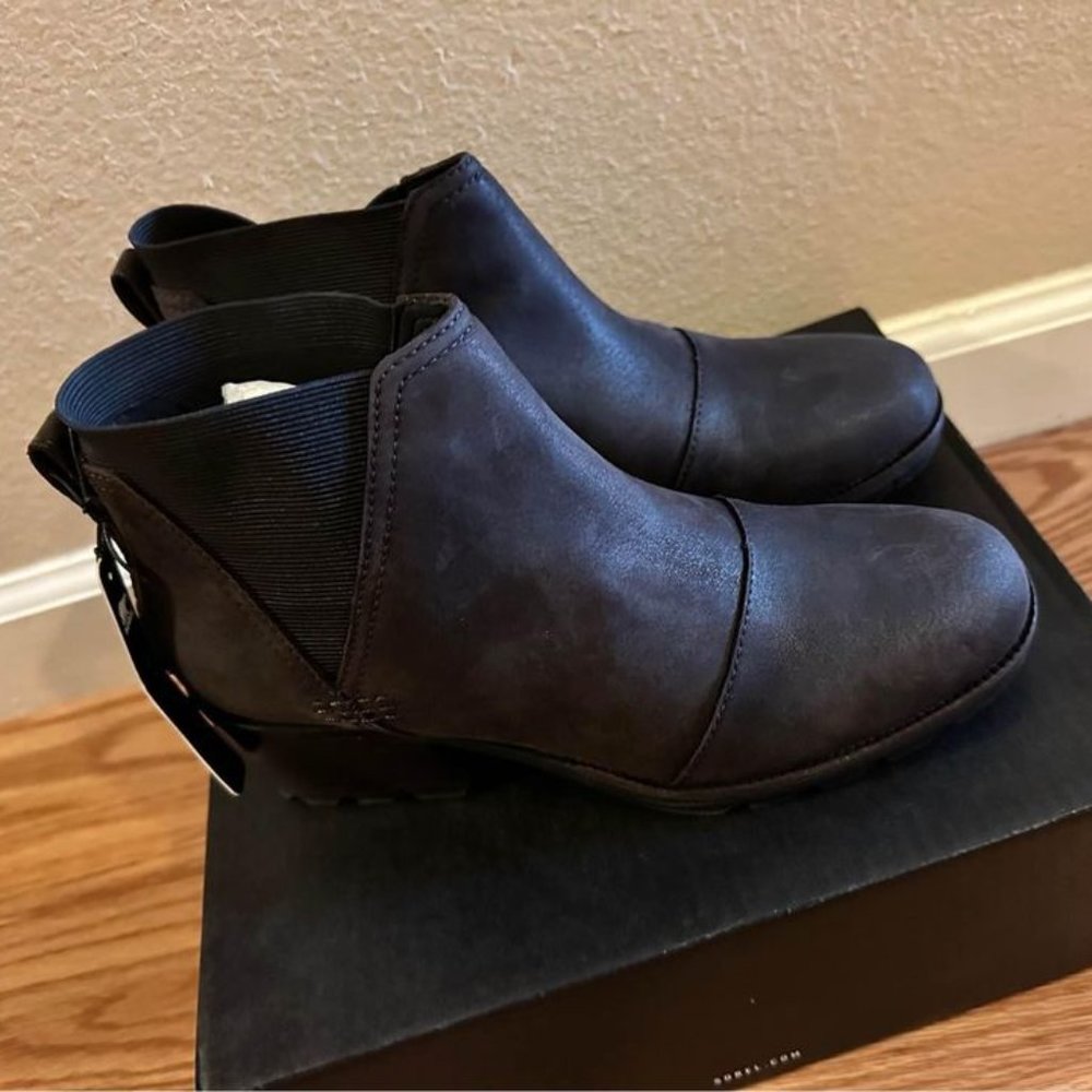 Womens Sorel Cate, Chelsea Style Boots 8.5